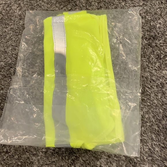 NIB Reflective Dog Vest Small Yellow Running safety training walking hunting - Picture 5 of 8